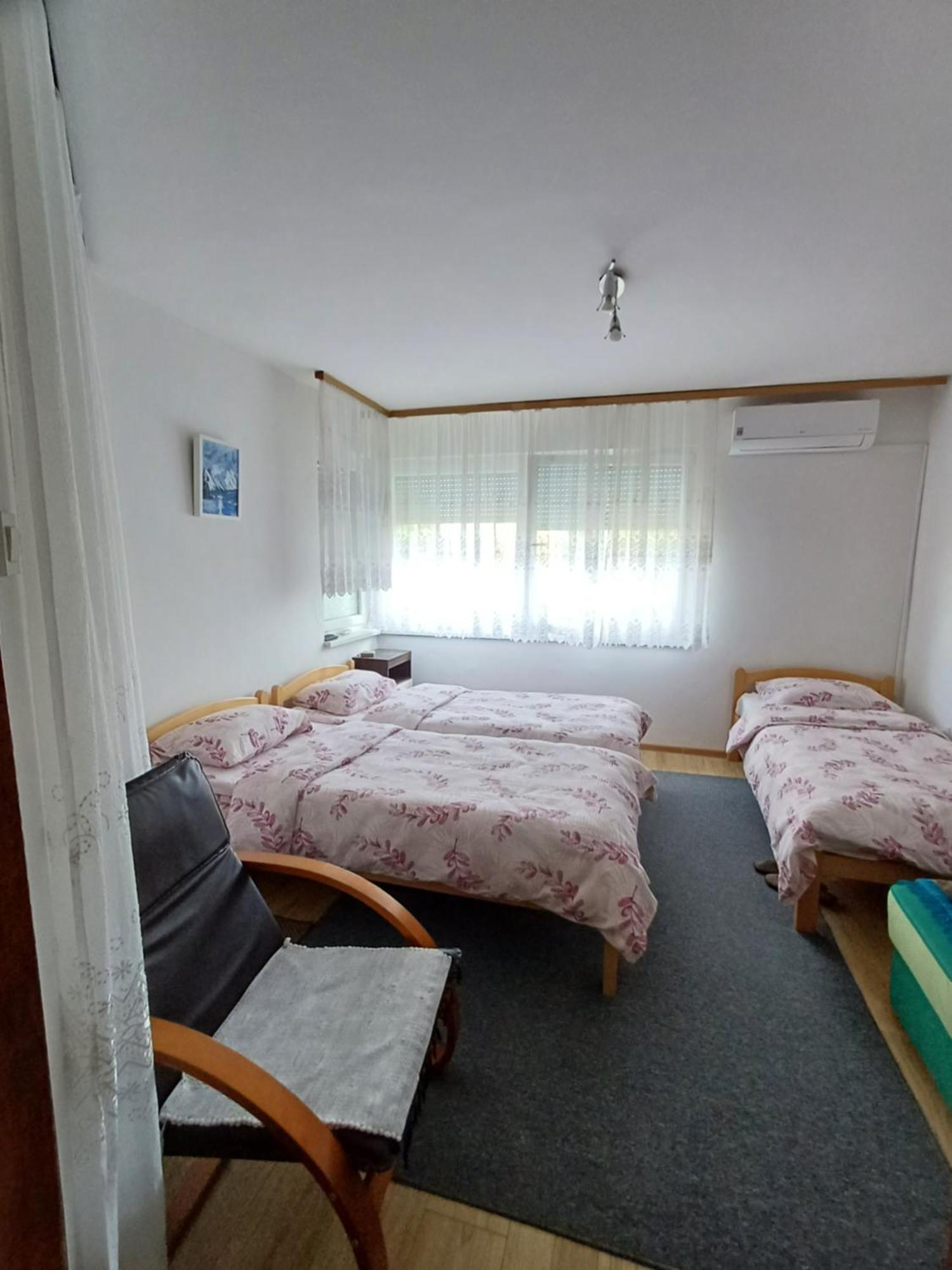 Apartments Lela Bihać Rom bilde